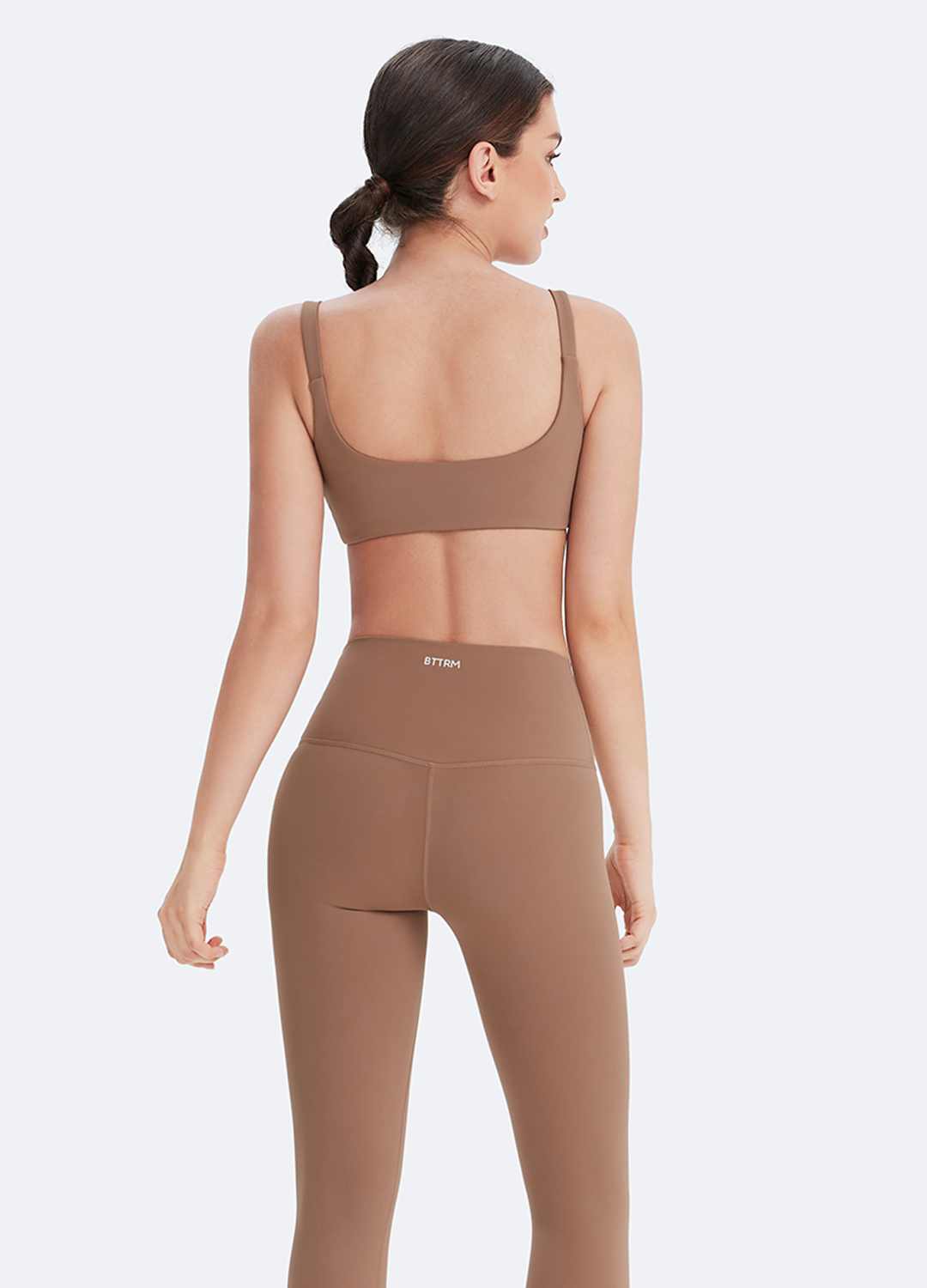 Form-Fitting Sports Bra - Image 4