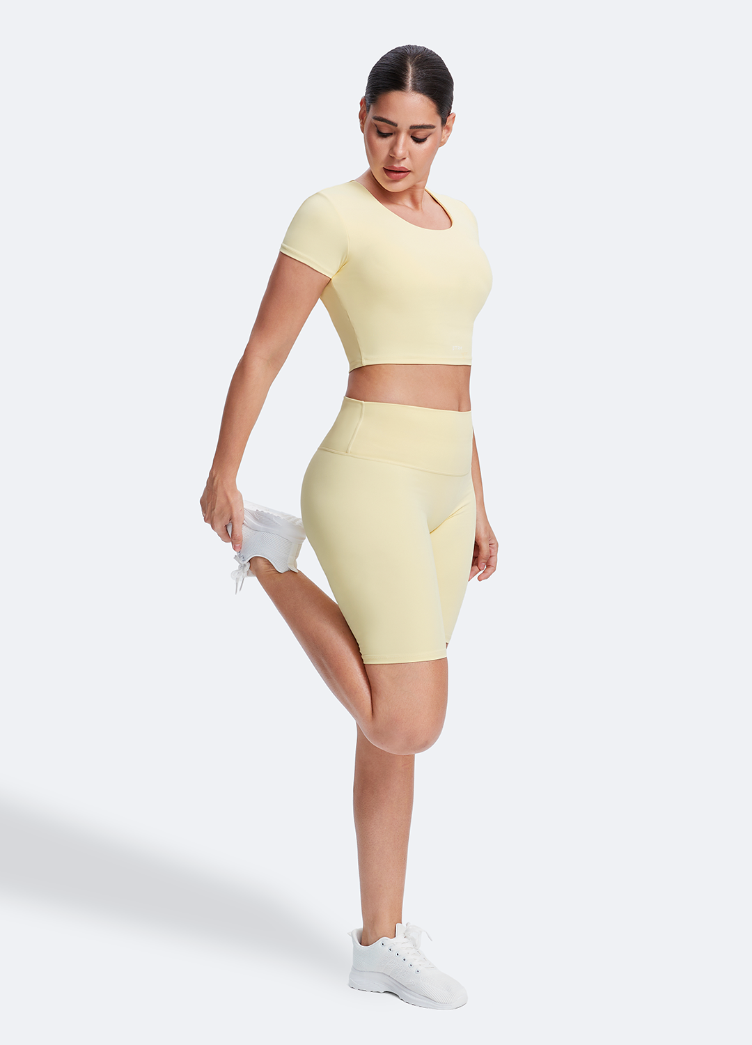 Sculpting Fit Pilates Shorts - Image 11
