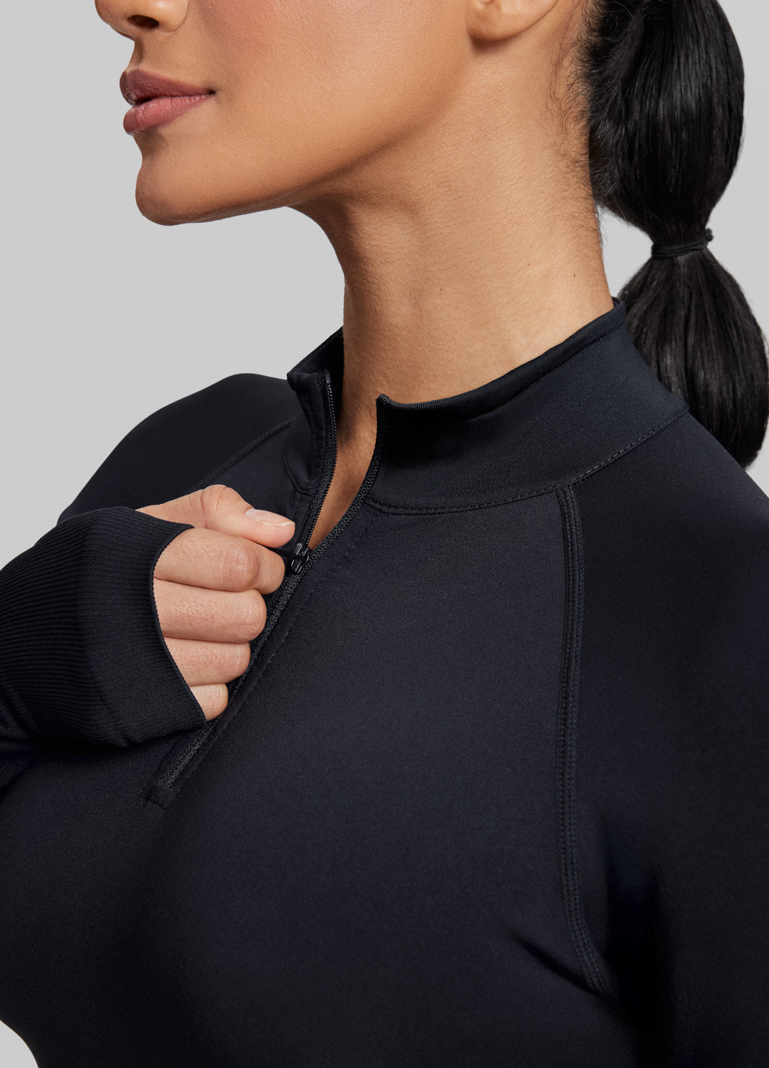 Ultrasculpt Longline Form-Fitting Seamless Thumb Hole Twill Knit Half-Zip Top - Image 4