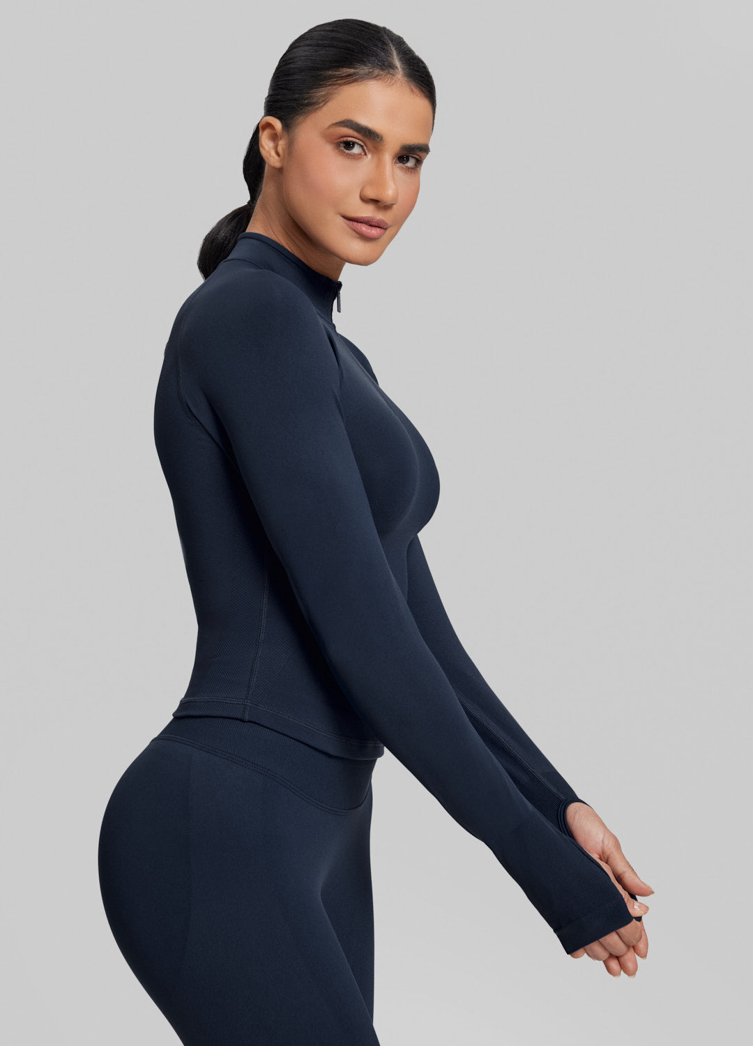 Ultrasculpt Longline Form-Fitting Seamless Thumb Hole Twill Knit Half-Zip Top - Image 2