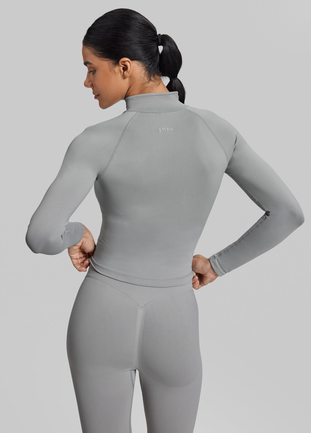 Ultrasculpt Longline Full Zipper Seamless Breathable Warm Jacket - Image 3