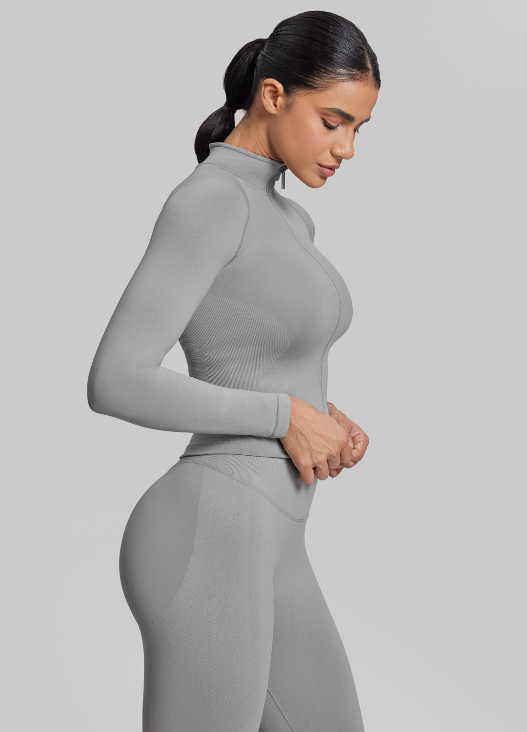 Ultrasculpt Longline Full Zipper Seamless Breathable Warm Jacket - Image 2