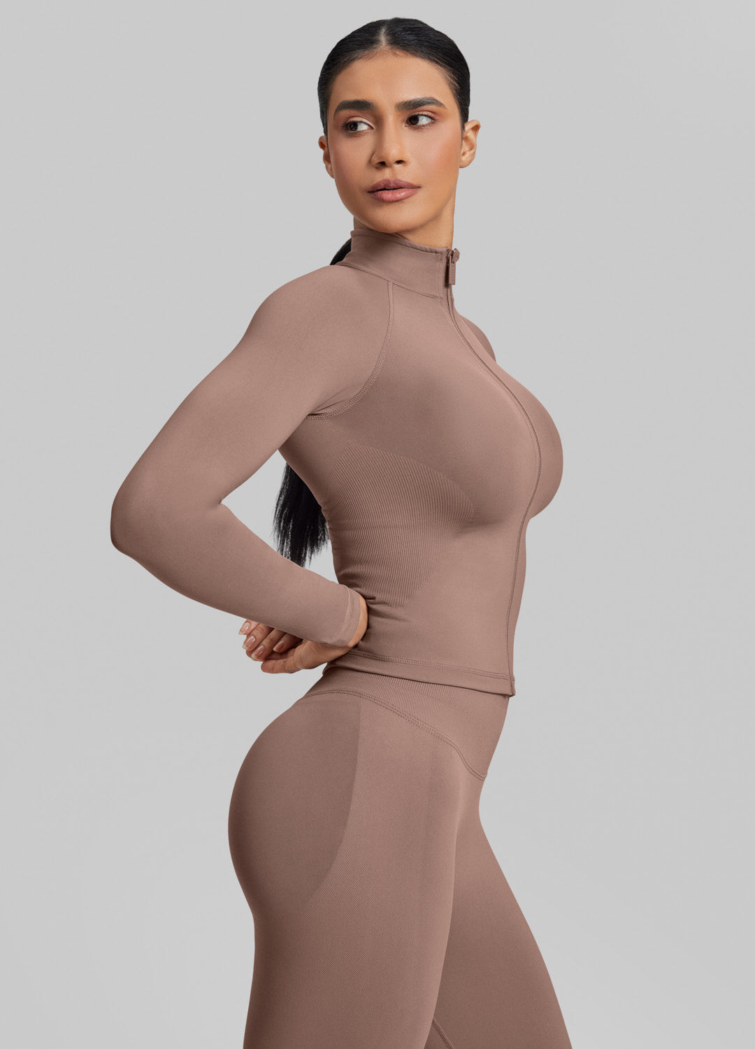 Ultrasculpt Longline Full Zipper Seamless Breathable Warm Jacket - Image 6