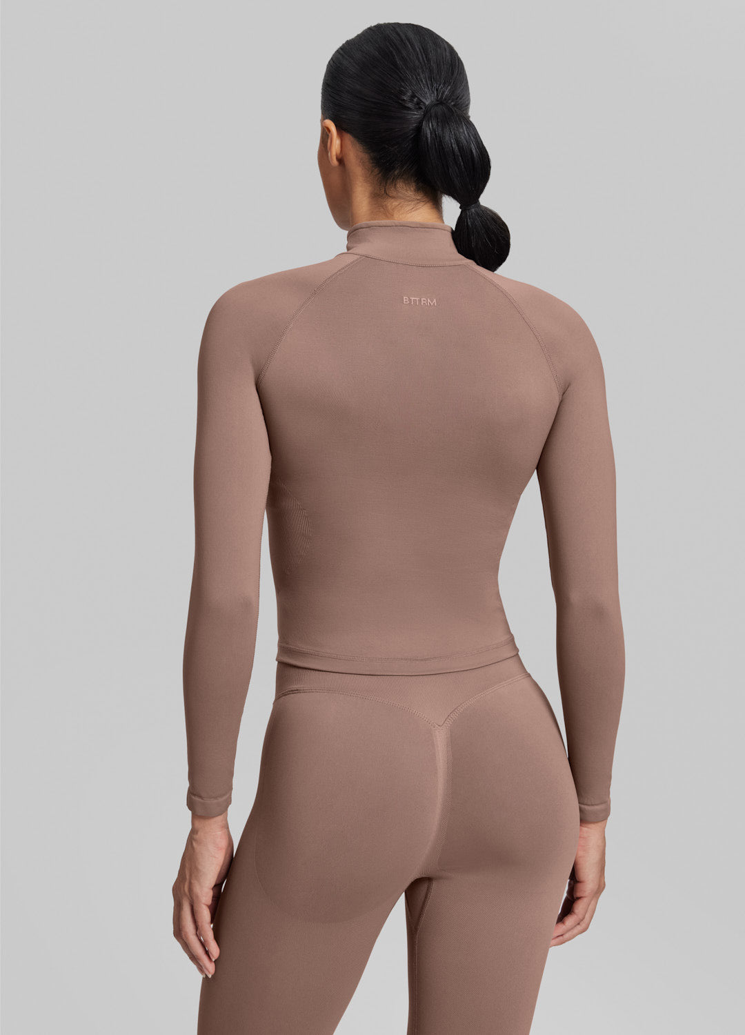 Ultrasculpt Longline Full Zipper Seamless Breathable Warm Jacket - Image 3