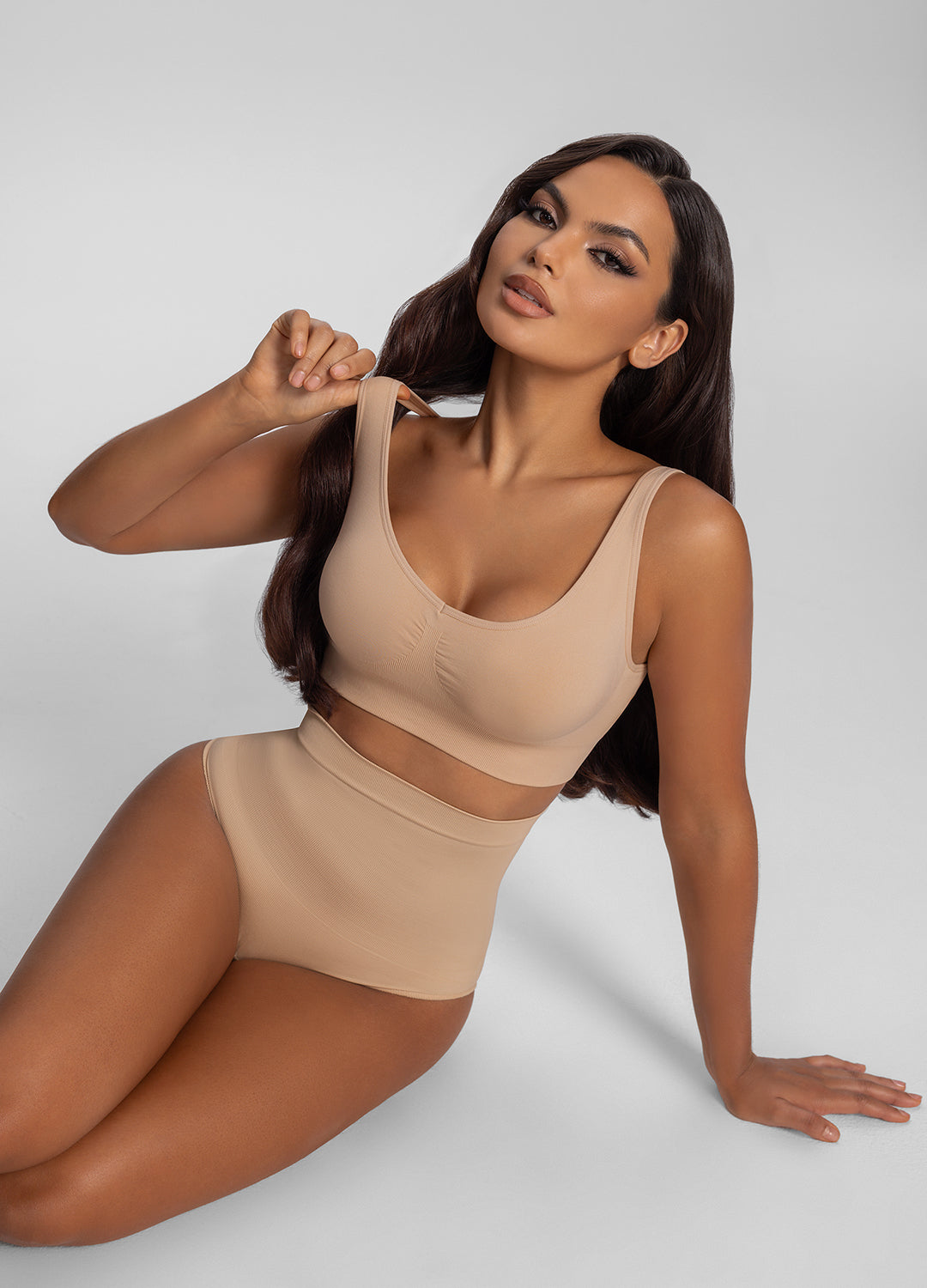 Seamless Smoothing Support Shaping Bra - Image 5